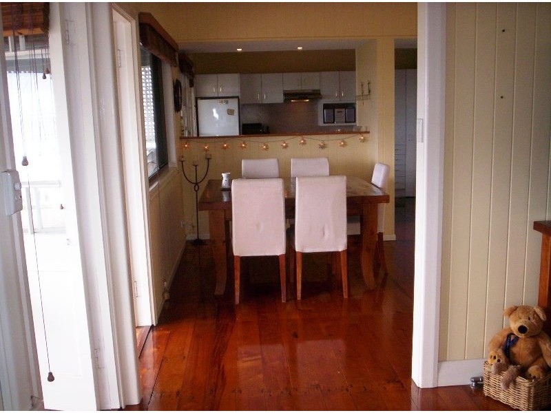 2 Kingsley Terrace, Wynnum QLD 4178
