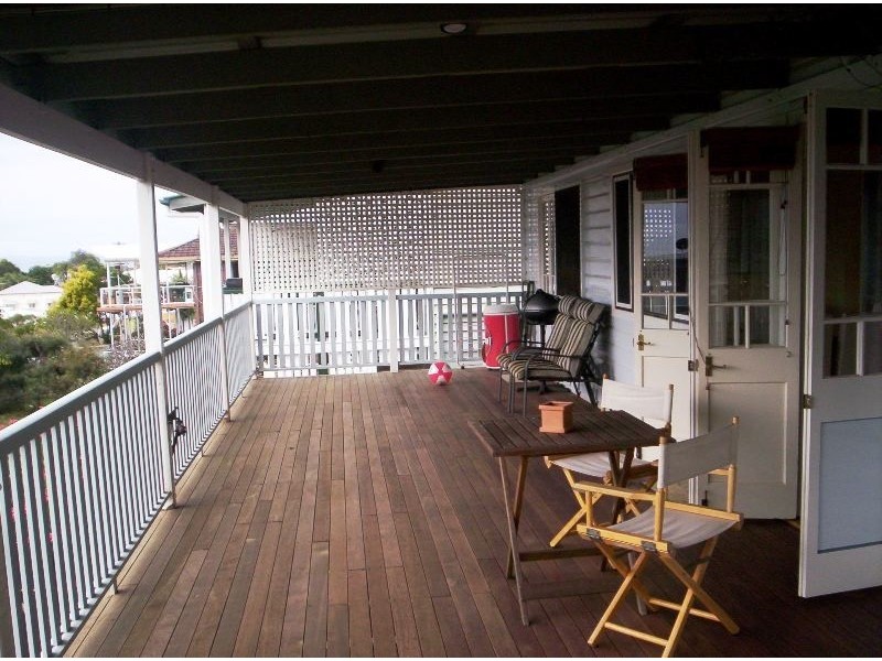 2 Kingsley Terrace, Wynnum QLD 4178