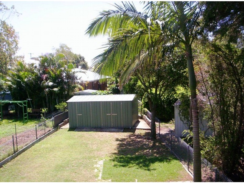 11 Moreton Avenue, Wynnum QLD 4178