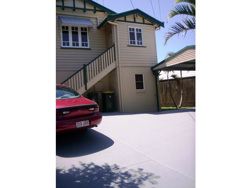 11 Moreton Avenue, Wynnum QLD 4178