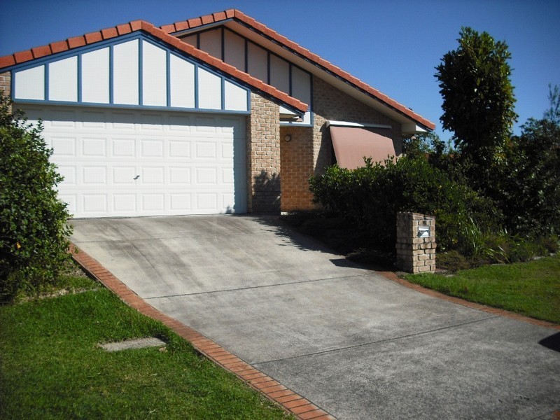 1 Holland Crescent, Wynnum West QLD 4178