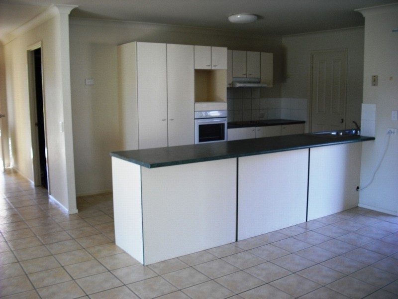 1 Holland Crescent, Wynnum West QLD 4178