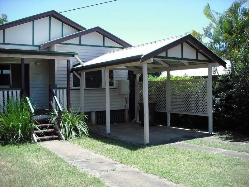 15 Bowring Street, Lota QLD 4179