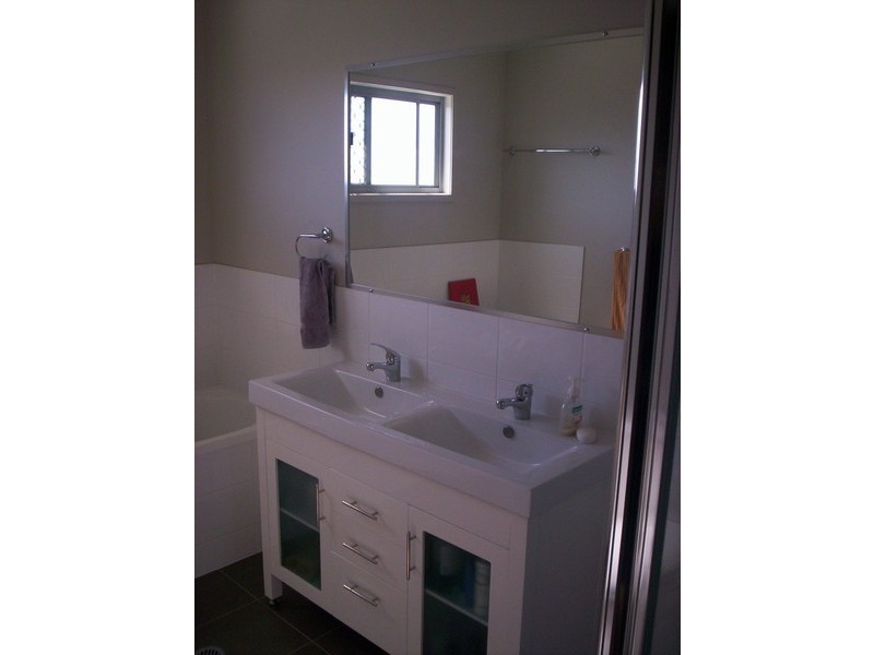 4/32 Drayton Terrace, Wynnum QLD 4178