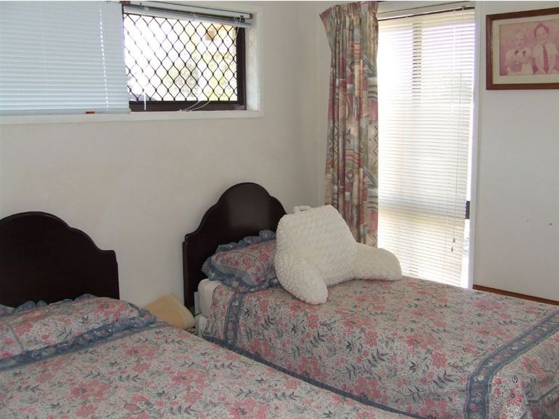 4 Peel Court, Cleveland QLD 4163