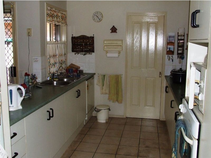 50 Matthews Way, Wakerley QLD 4154