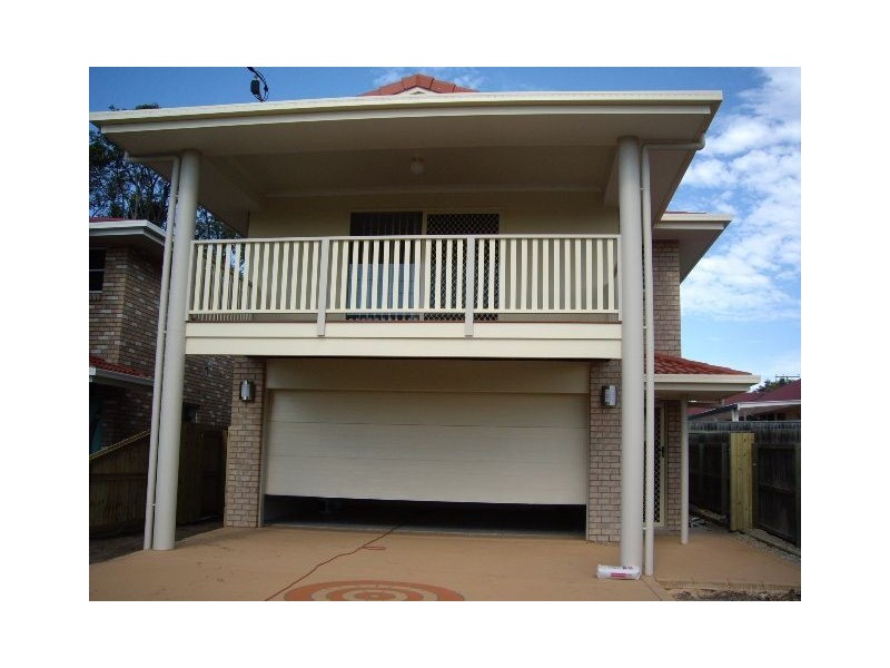 112 Drayton Tce, Wynnum QLD 4178