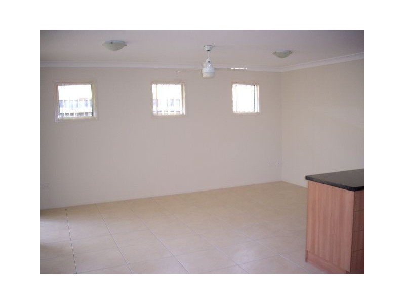 112 Drayton Tce, Wynnum QLD 4178