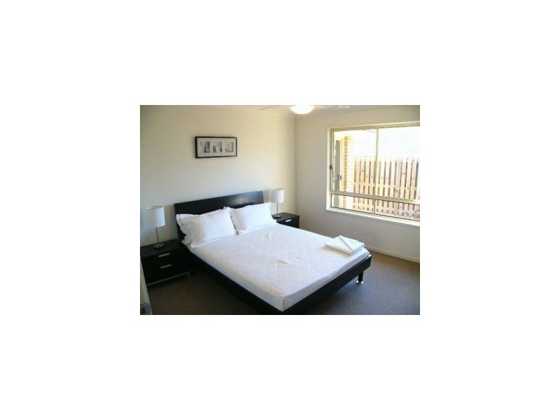 66 Matthews Way, Wakerley QLD 4154