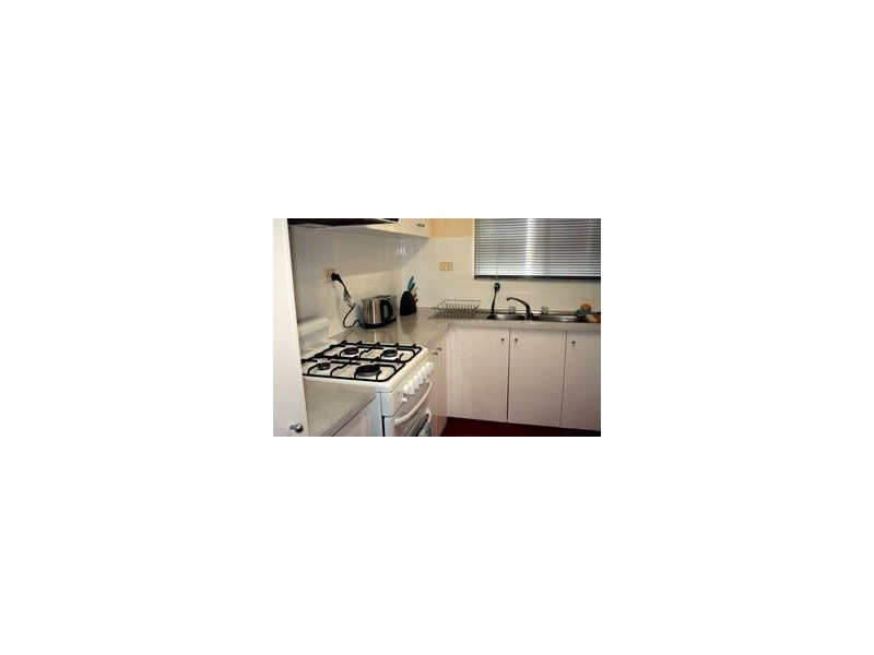 8/127 Wynnum Esplanade, Wynnum QLD 4178