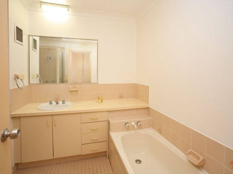 8/127 Wynnum Esplanade, Wynnum QLD 4178