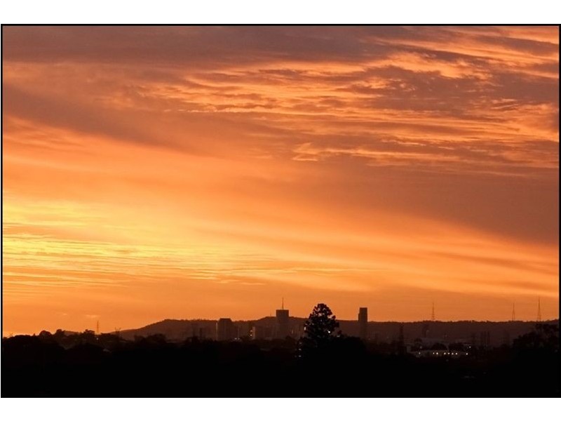 11 Summit Place, Wynnum West QLD 4178