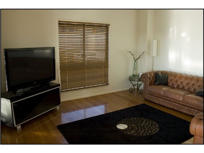 11 Summit Place, Wynnum West QLD 4178