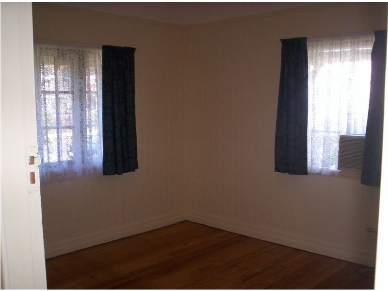 168 Barrack Road, Cannon Hill QLD 4170