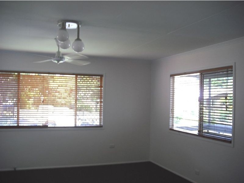 24 Lithgow Street, Wynnum QLD 4178