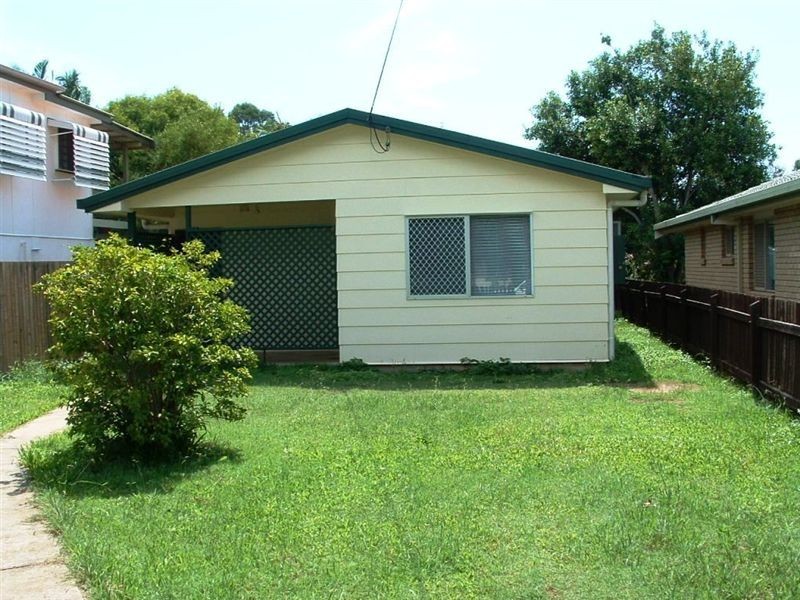 17 Daniel Street, Lota QLD 4179