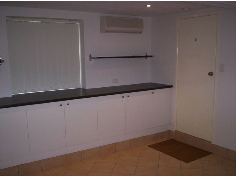 26 Bushing Street, Wynnum QLD 4178