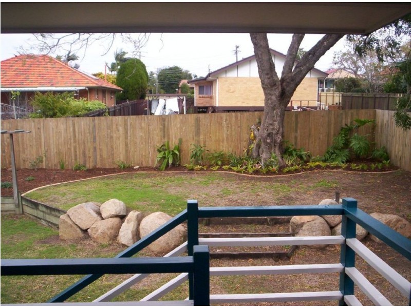 26 Bushing Street, Wynnum West QLD 4178