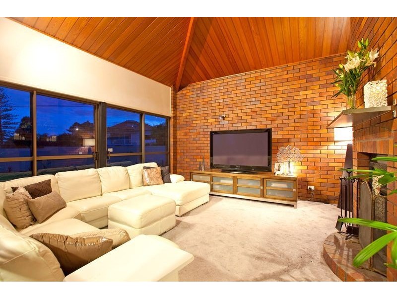 39 Warra Street, Wynnum QLD 4178