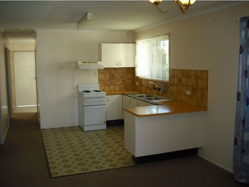 19 Walnut Street, Wynnum QLD 4178