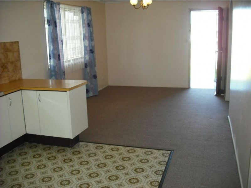 19 Walnut Street, Wynnum QLD 4178