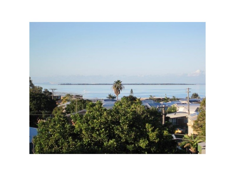 1/169 Melville Terrace, Manly QLD 4179