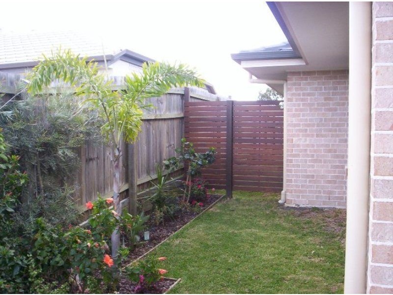 15 Daphne Place, Wakerley QLD 4154