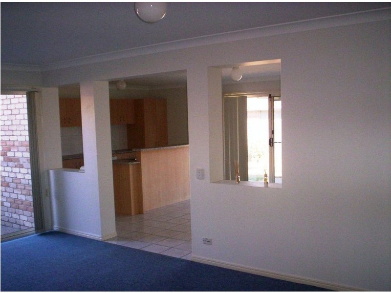 35 Pinewood Street, Wynnum West QLD 4178