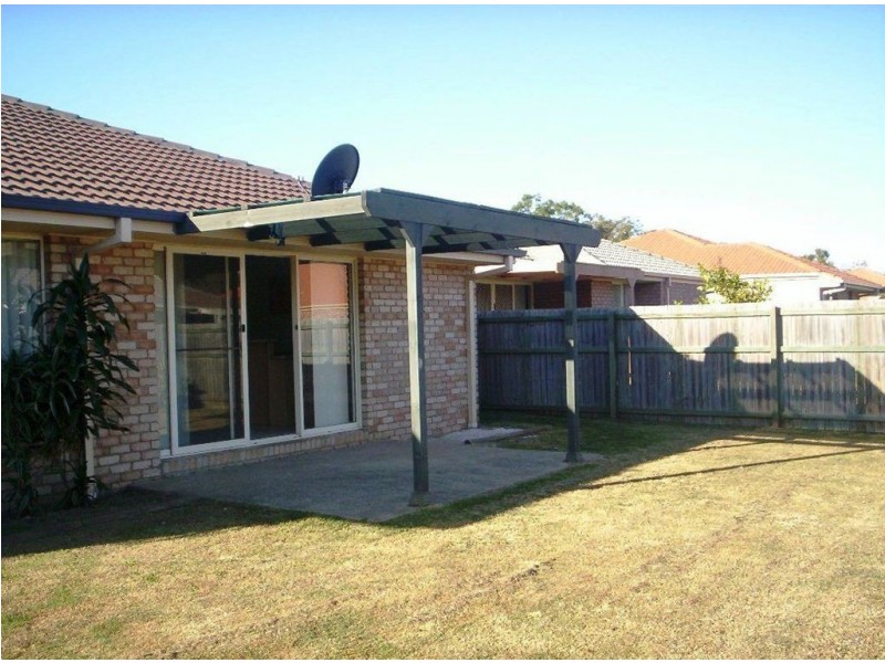 35 Pinewood Street, Wynnum West QLD 4178