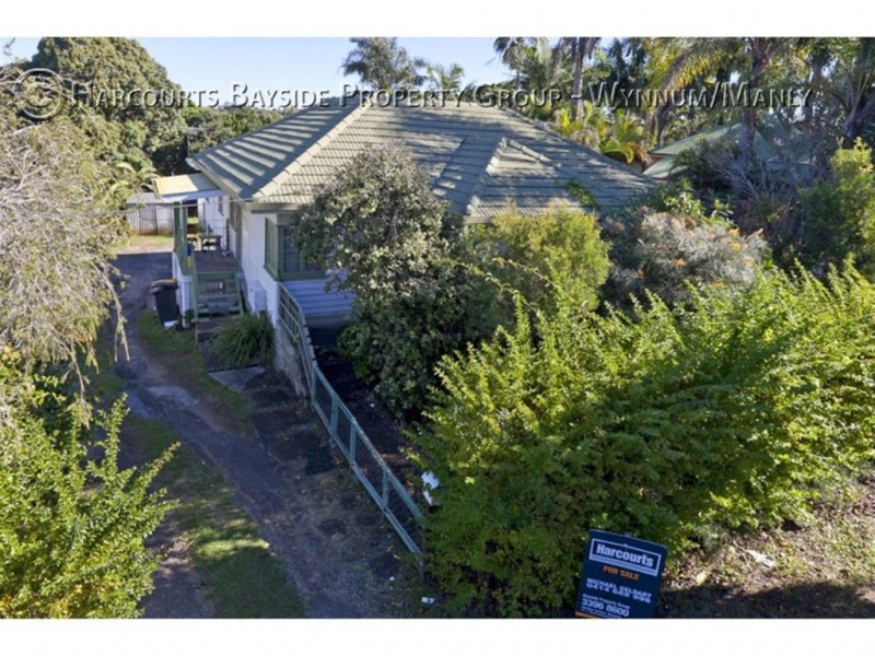 31 Barrinia Street, Manly QLD 4179