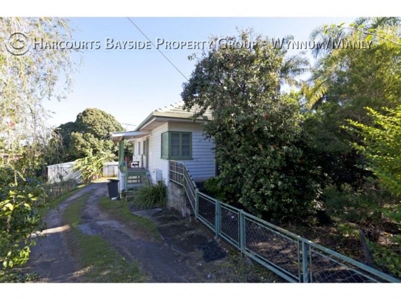 31 Barrinia Street, Manly QLD 4179