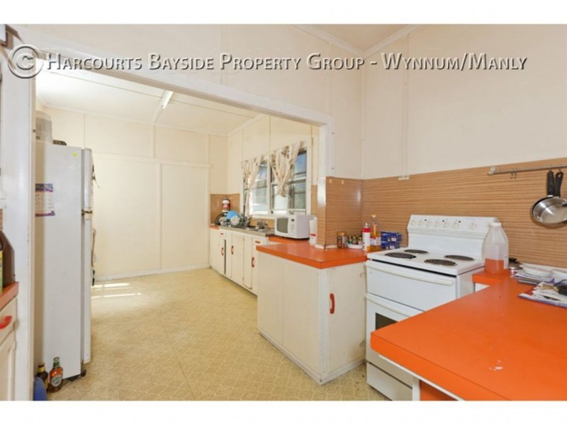 31 Barrinia Street, Manly QLD 4179