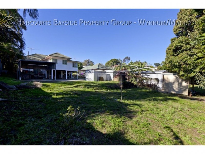 31 Barrinia Street, Manly QLD 4179