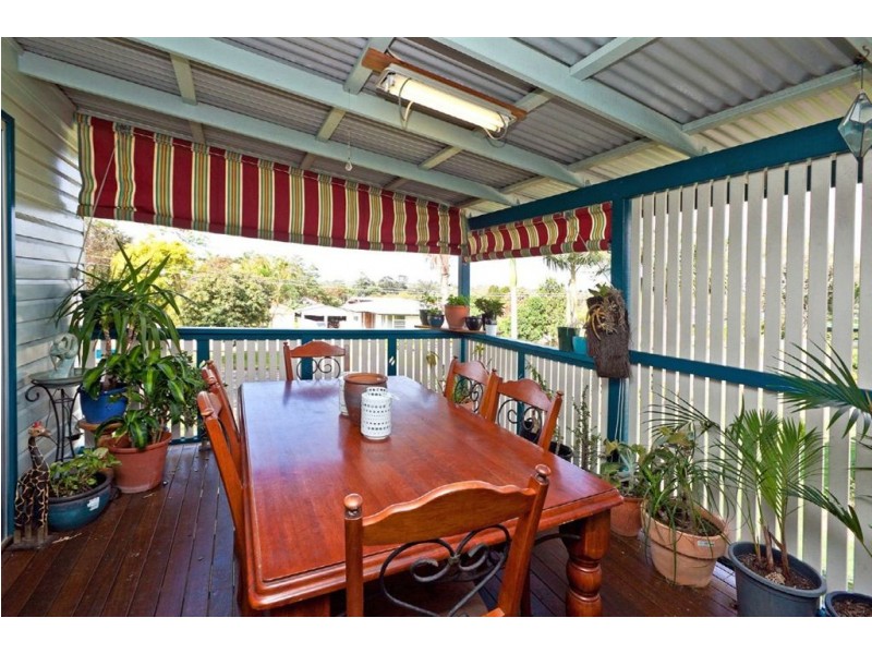 26 Bushing Street, Wynnum West QLD 4178