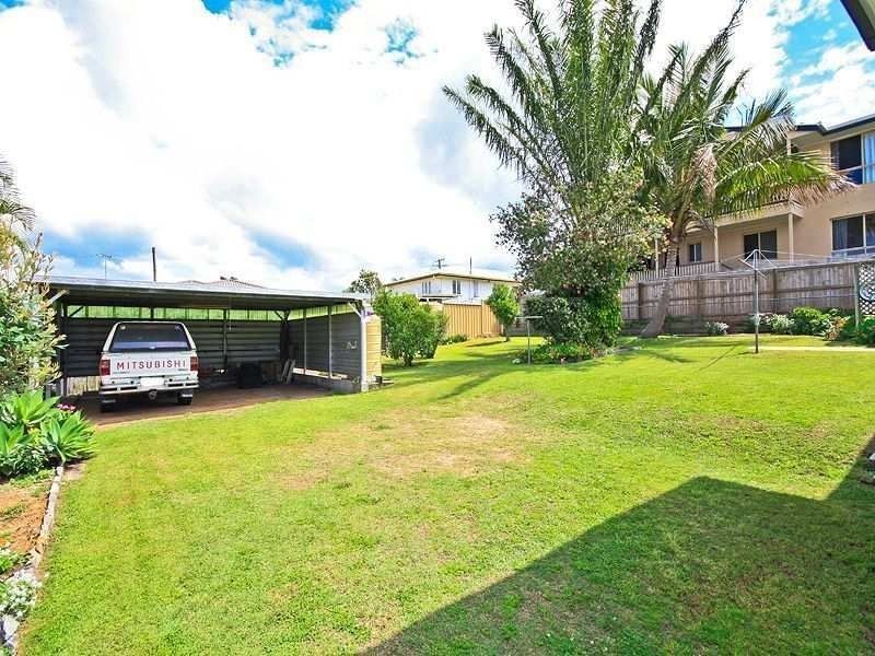27 Whites Road, Manly West QLD 4179