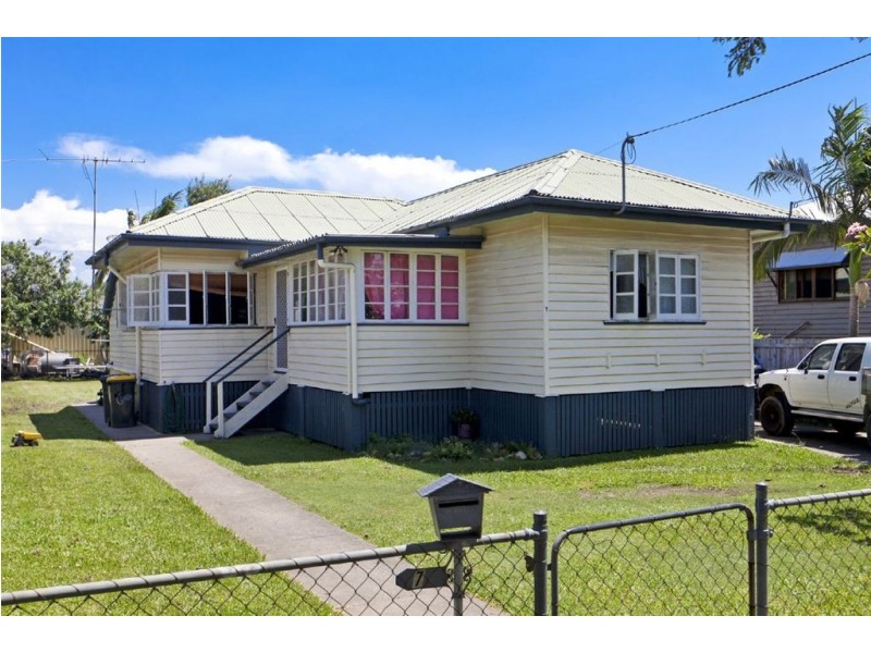 7 Rodney Street, Wynnum West QLD 4178