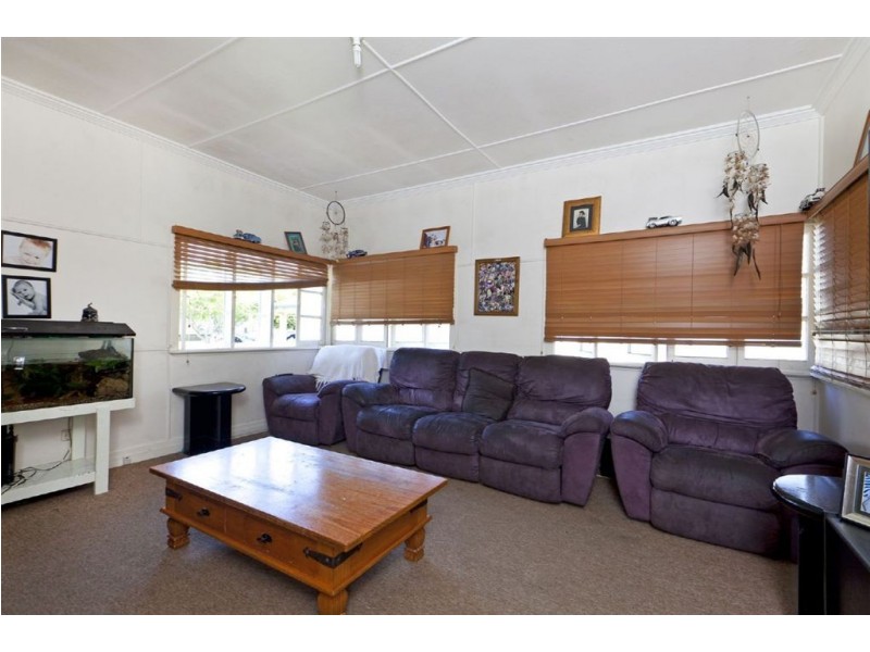 7 Rodney Street, Wynnum West QLD 4178