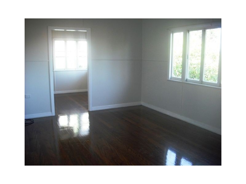 63 Delsie Street, Cannon Hill QLD 4170