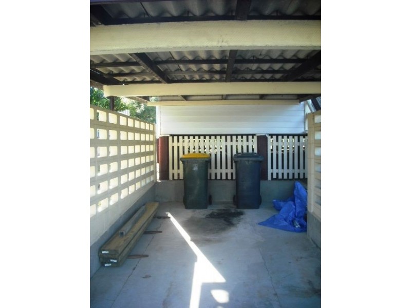 63 Delsie Street, Cannon Hill QLD 4170