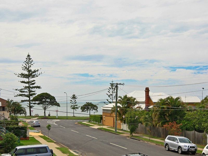 1/15 Berrima Street, Wynnum QLD 4178