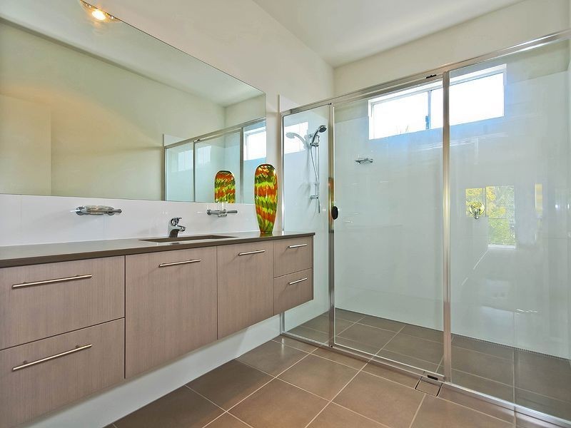 4/15 Berrima Street, Wynnum QLD 4178