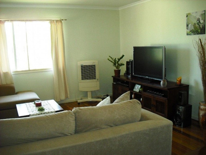 77 Hannam Street, Wynnum QLD 4178