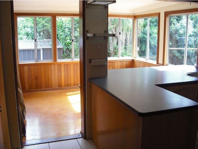 6 Coolcrest Street, Wynnum QLD 4178