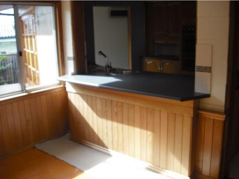 6 Coolcrest Street, Wynnum QLD 4178