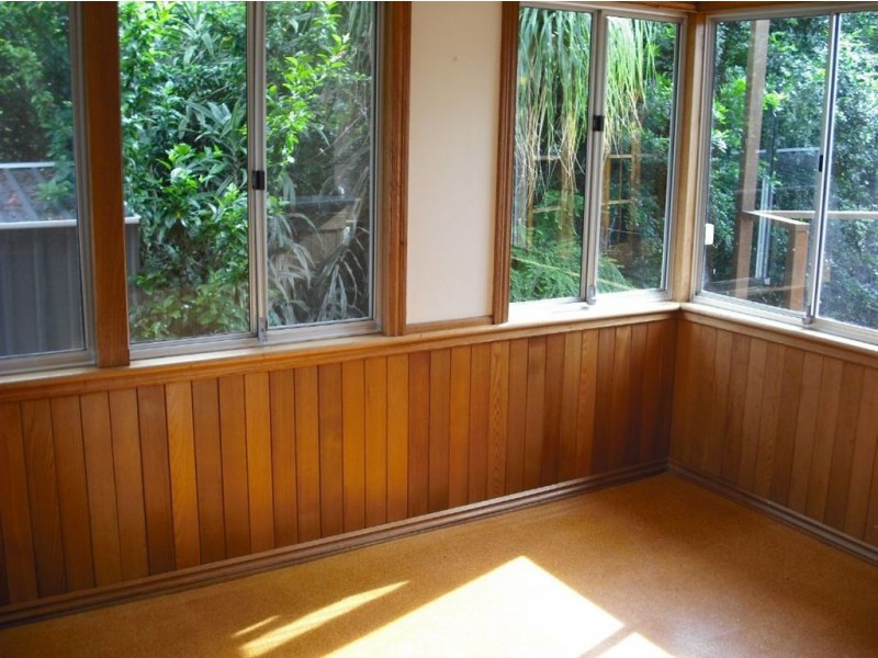 6 Coolcrest Street, Wynnum QLD 4178