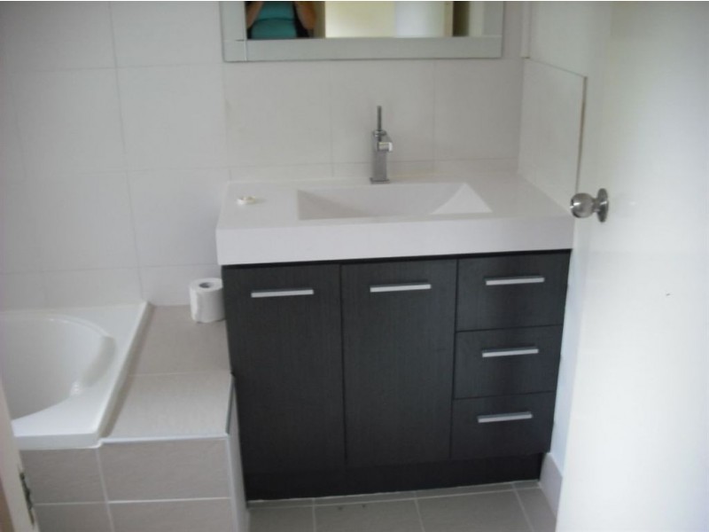 6 Coolcrest Street, Wynnum QLD 4178