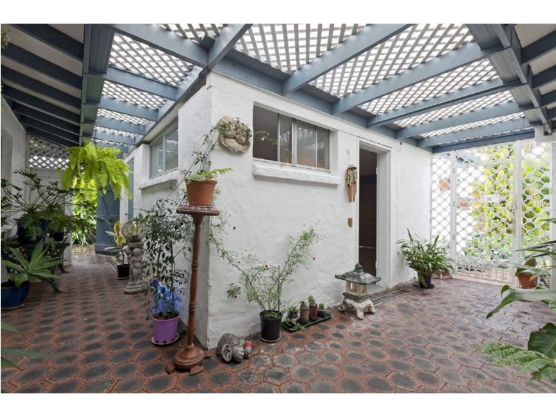 83 Regent Street, Wynnum West QLD 4178