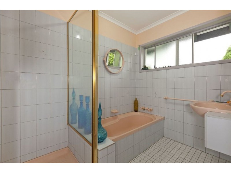 83 Regent Street, Wynnum West QLD 4178