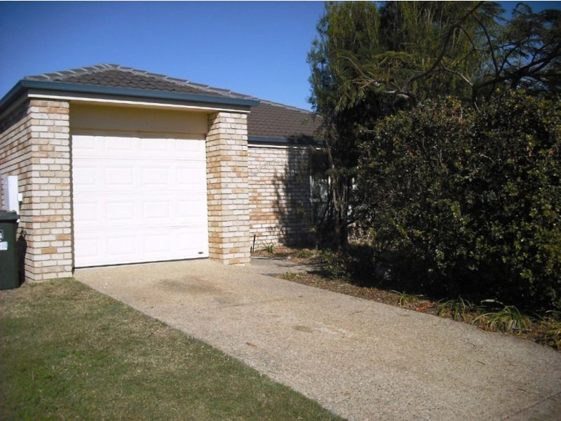 35 Pinewood Street, Wynnum West QLD 4178