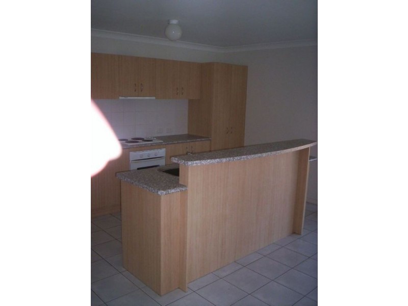 35 Pinewood Street, Wynnum West QLD 4178